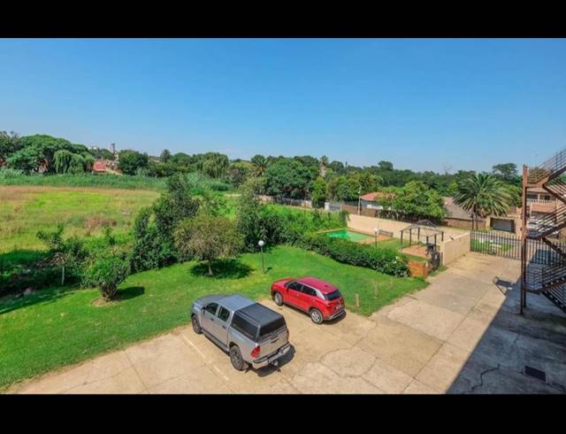 2 bed property to rent in HAMBERG